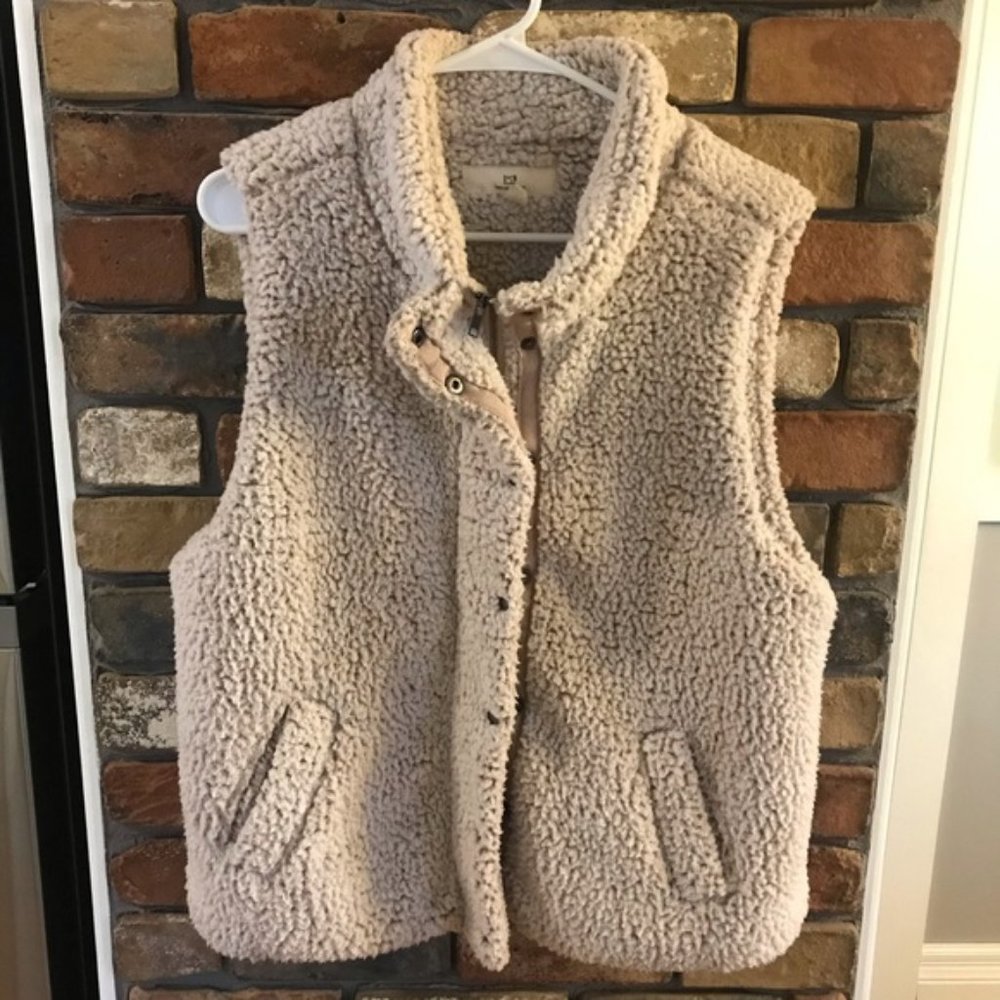 Thread & Supply Cream Sherpa Fleece Vest